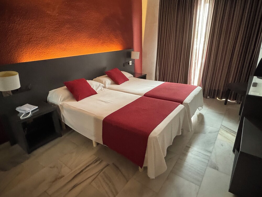 

Roma - Frigiliana - Nerja Club by Dorobe Hotels