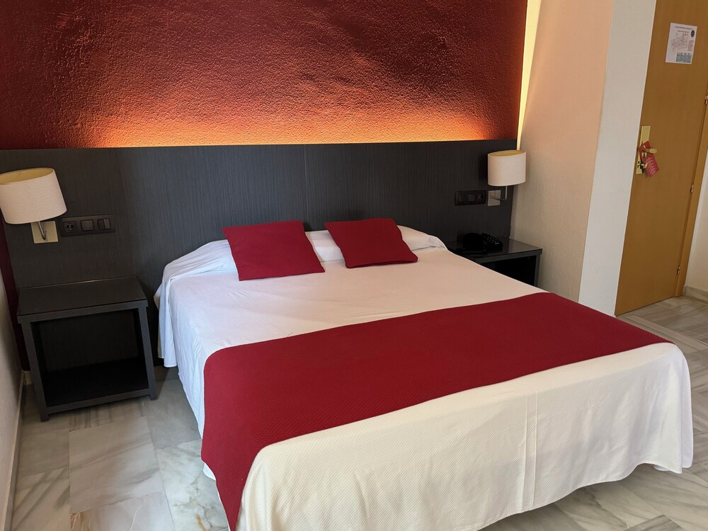 

Bologna - Torrox - Nerja Club by Dorobe Hotels