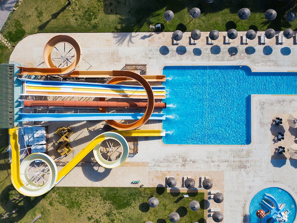 

Bari - Monastir, Tunisia - AQI Skanes Resort