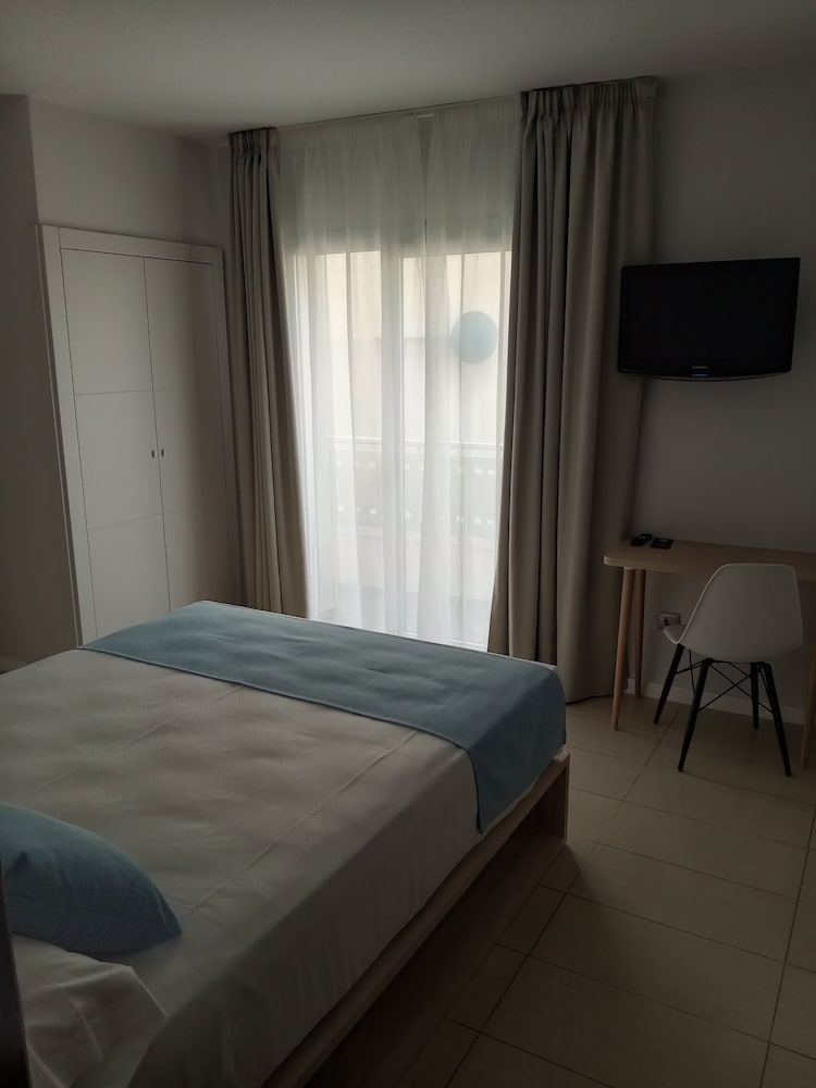

Napoli - Costa Brava, Spagna - URH Hotel Excelsior