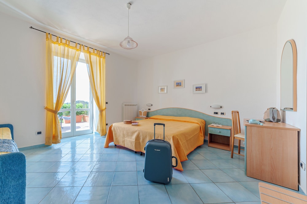 

Milano - Barano d'Ischia - Hotel Poggio Del Sole