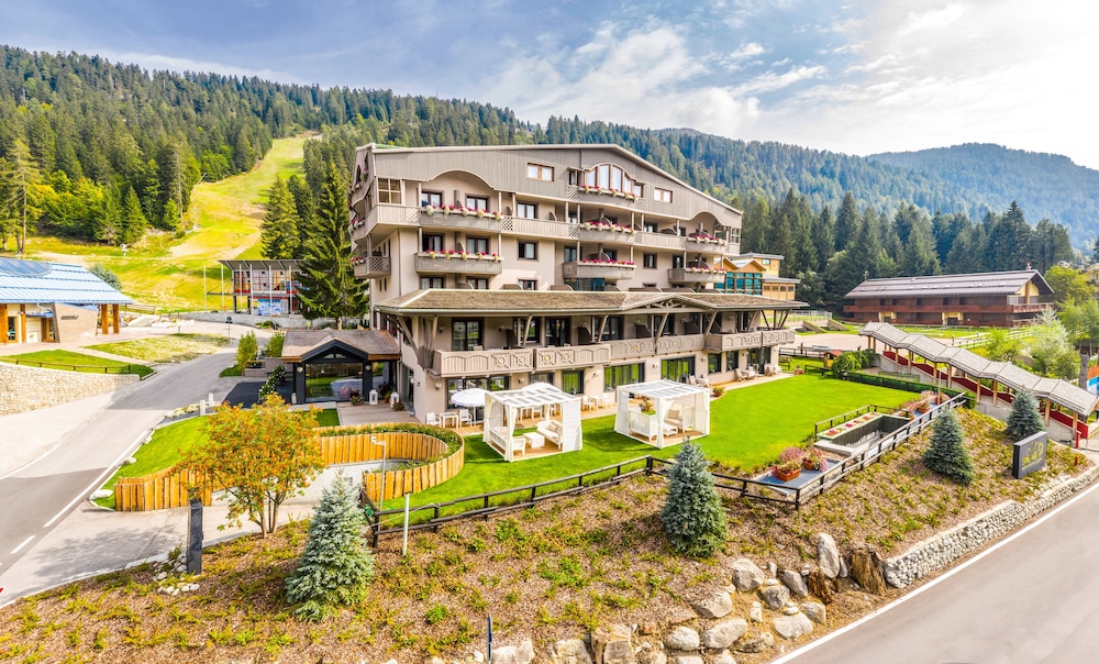 

Bologna - Madonna di Campiglio - Hotel Spinale