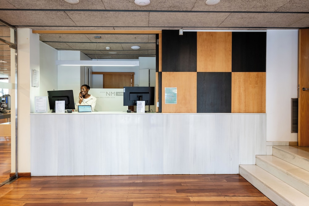 

Napoli - Costa Brava, Spagna - Hotel NM Suites by Escampa Hotels