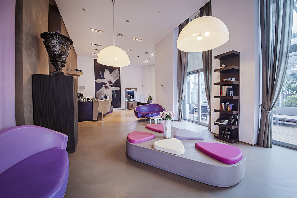 

Milano - Segrate - Hotel For You