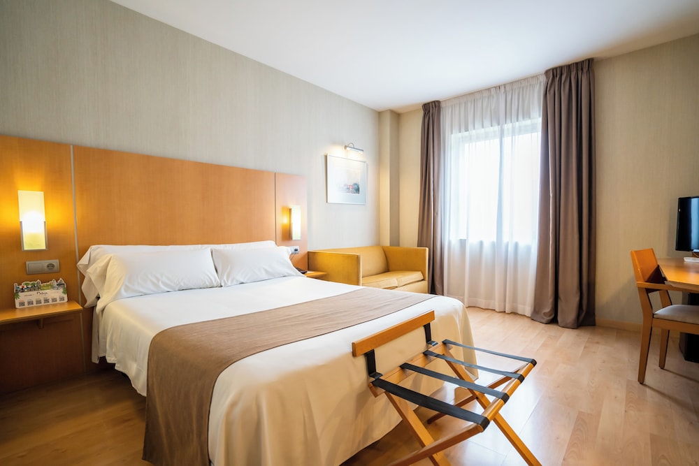 

Pisa - Malaga - Hotel Posadas de España Málaga
