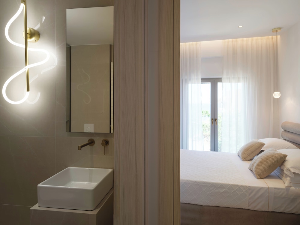 

Venezia - Mylopotamos - Golden Luxury Suites