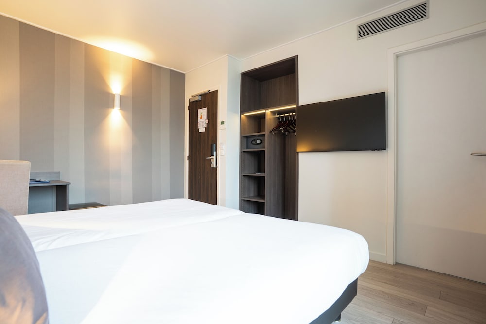 

Roma - Clichy - Hotel de Flore - Montmartre