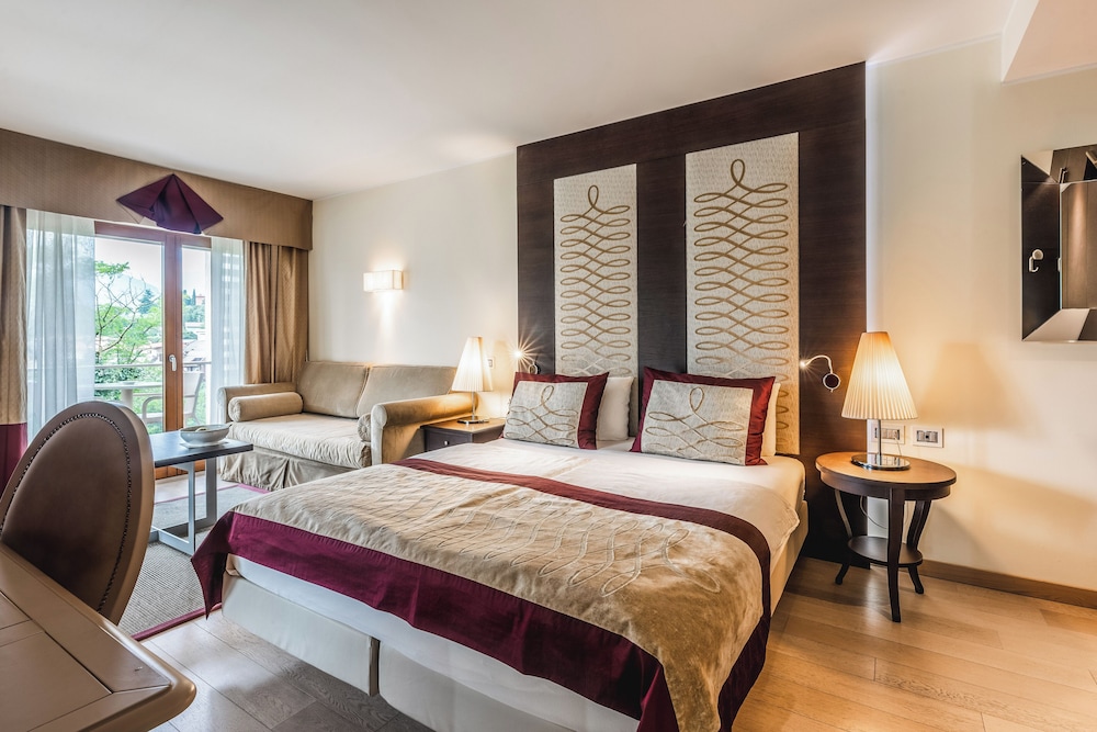 

Bari - Trento - Hotel Villa Madruzzo