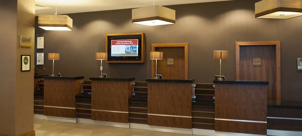 

Catania - Aberdeen - Leonardo Hotel Aberdeen