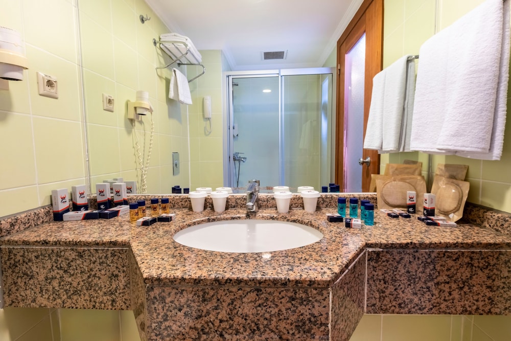 

Catania - Tekirova - Viking Park Hotel