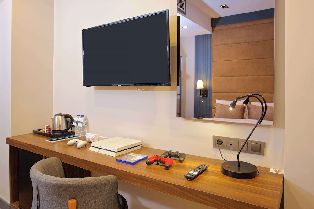 

Bologna - Istanbul - Days Inn by Wyndham Istanbul Arnavutkoy