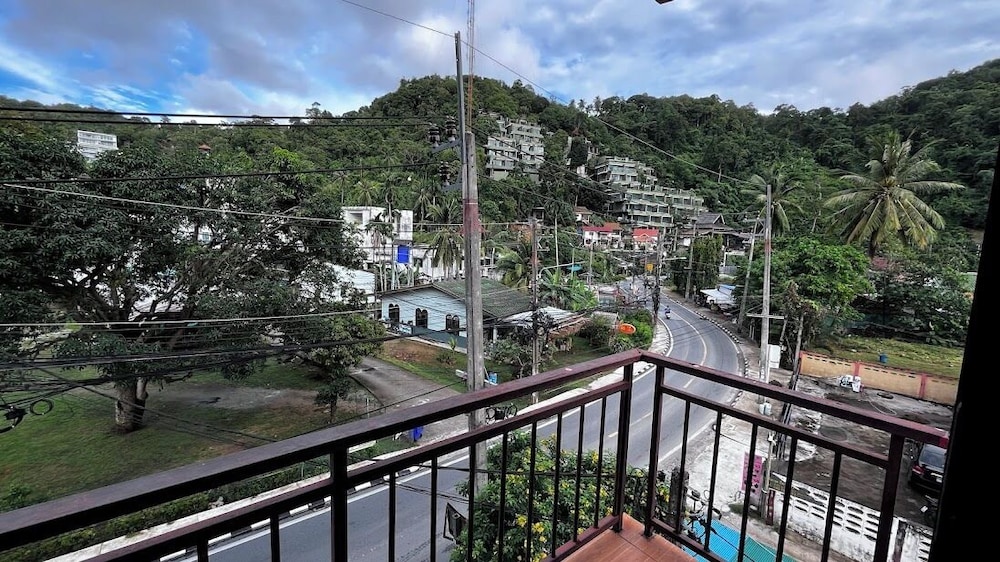 

Bari - Rawai Beach - Coco Mountain View Guest House Hotel