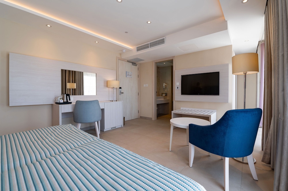 

Bologna - Naxxar - Maritim Antonine Hotel & Spa