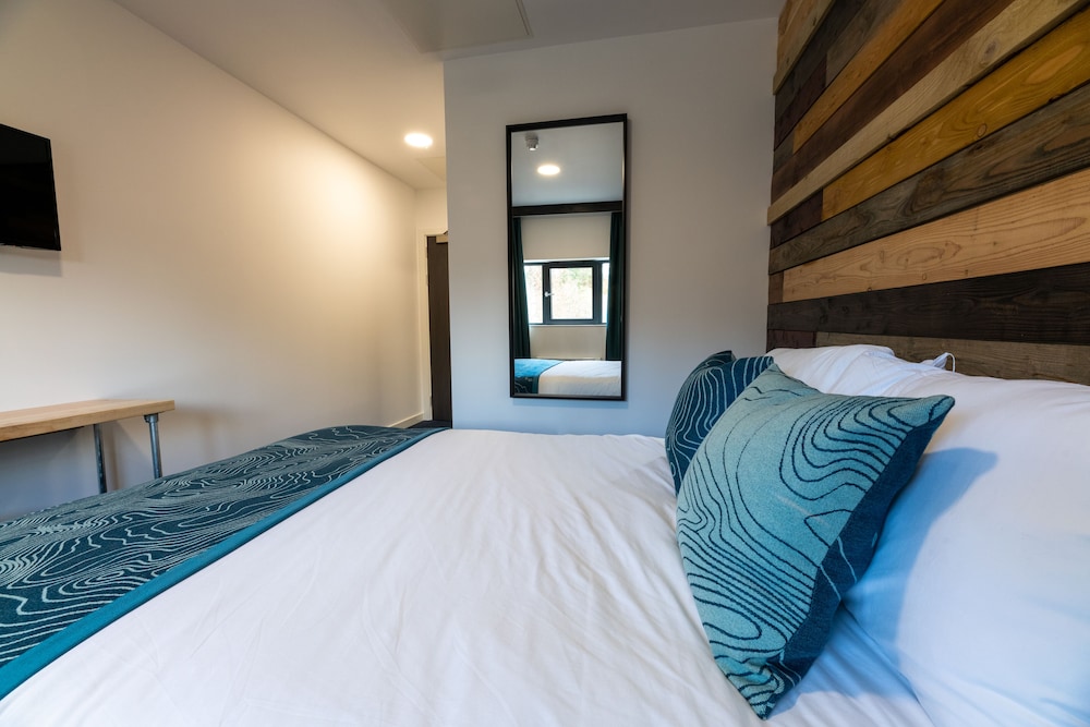 

Cagliari - Fort William - The Base Camp Hotel, Nevis Range