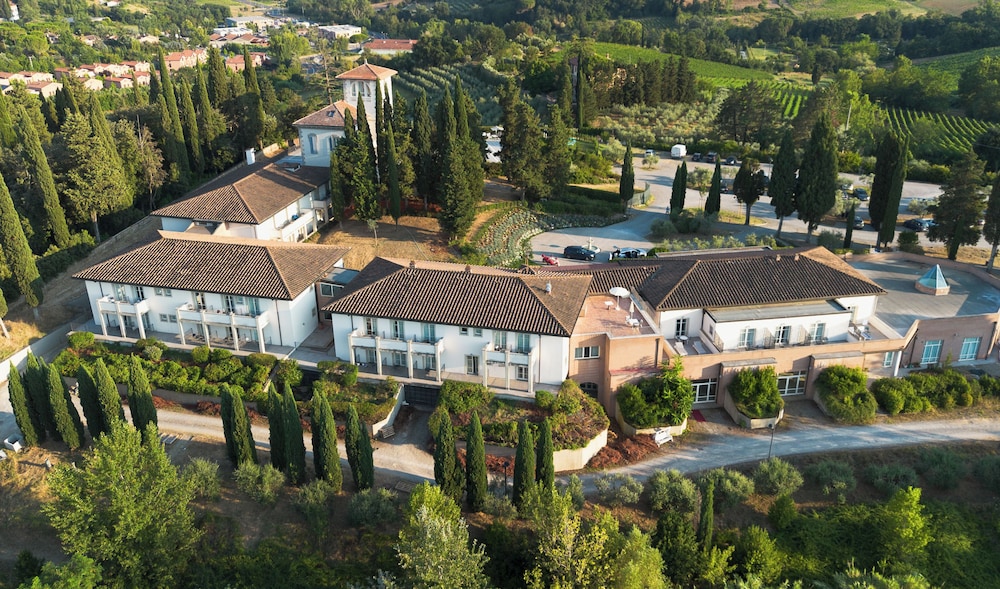 

Roma - Gambassi Terme - Cappuccina Country Resort