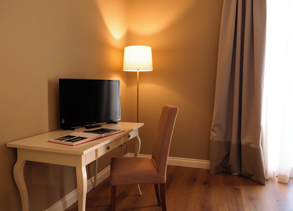 

Roma - San Gimignano - Cappuccina Country Resort