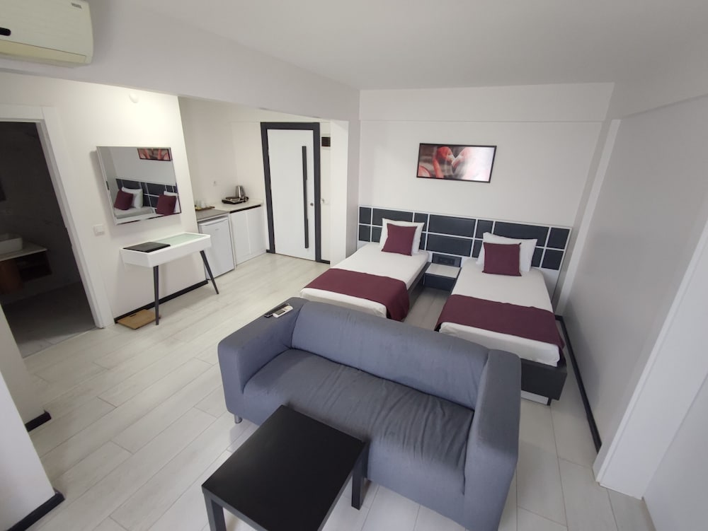 

Bologna - Gumbet - WB Weekend Otel