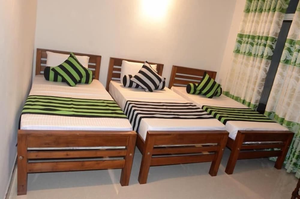 

Roma - Kandy - Sarala Residence