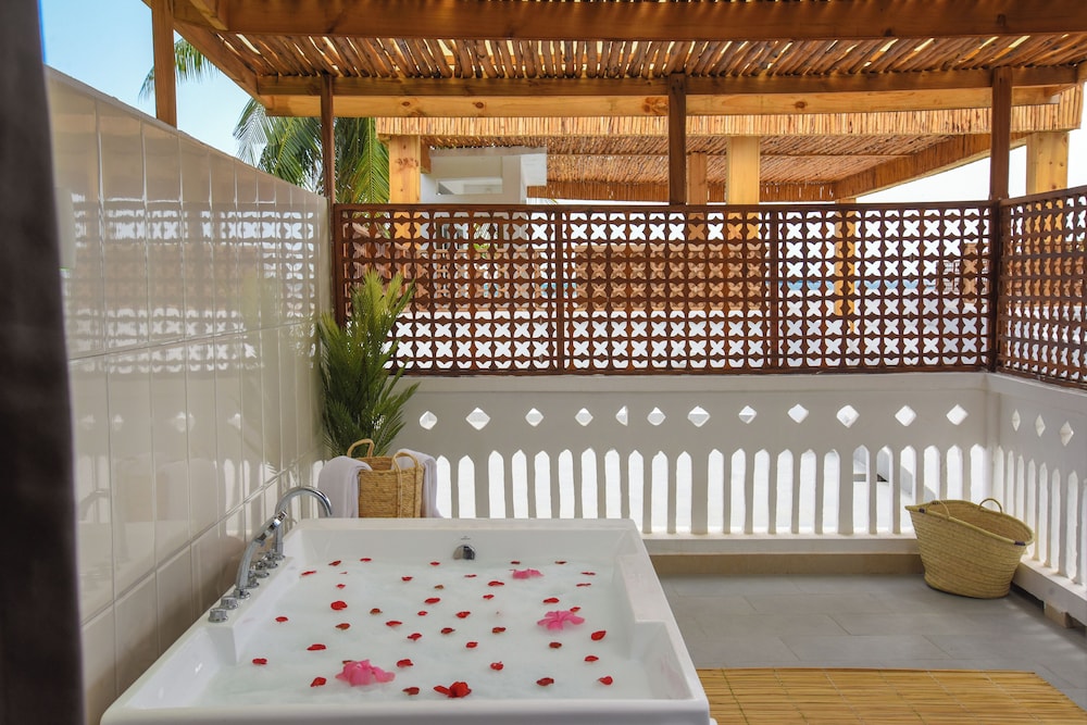 

Bologna - Bububu - Zanzibar View Hotel