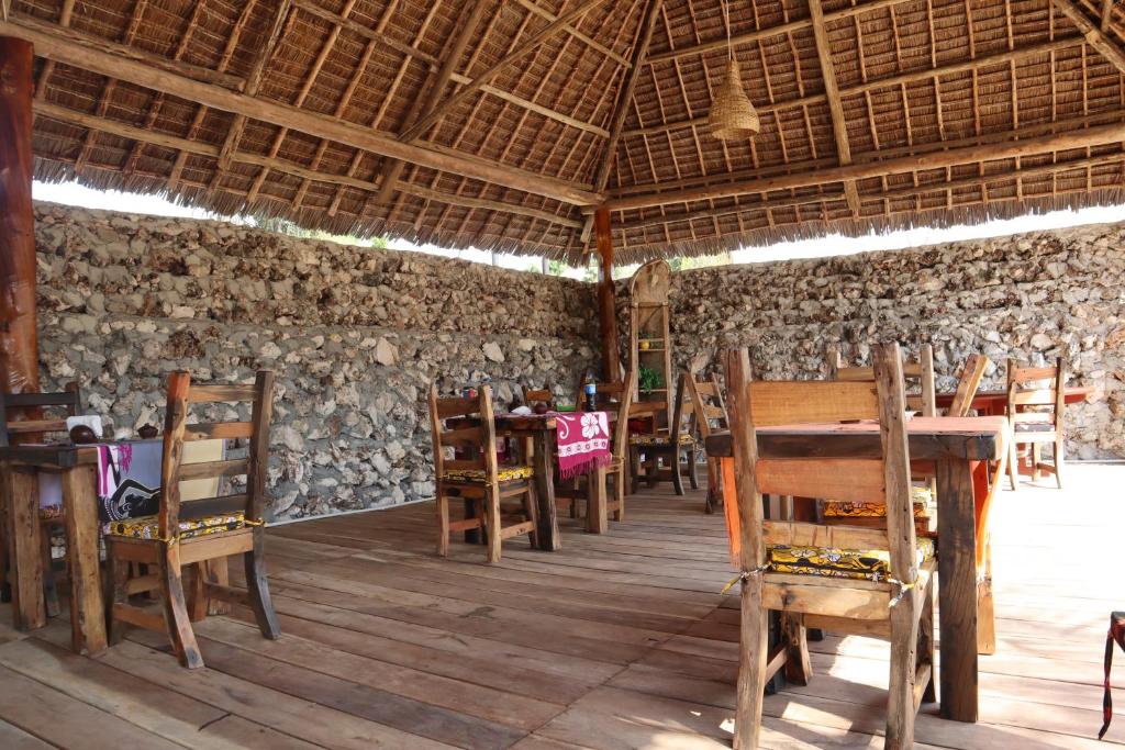 

Bari - Matemwe - Holiday Time Bungalows Zanzibar