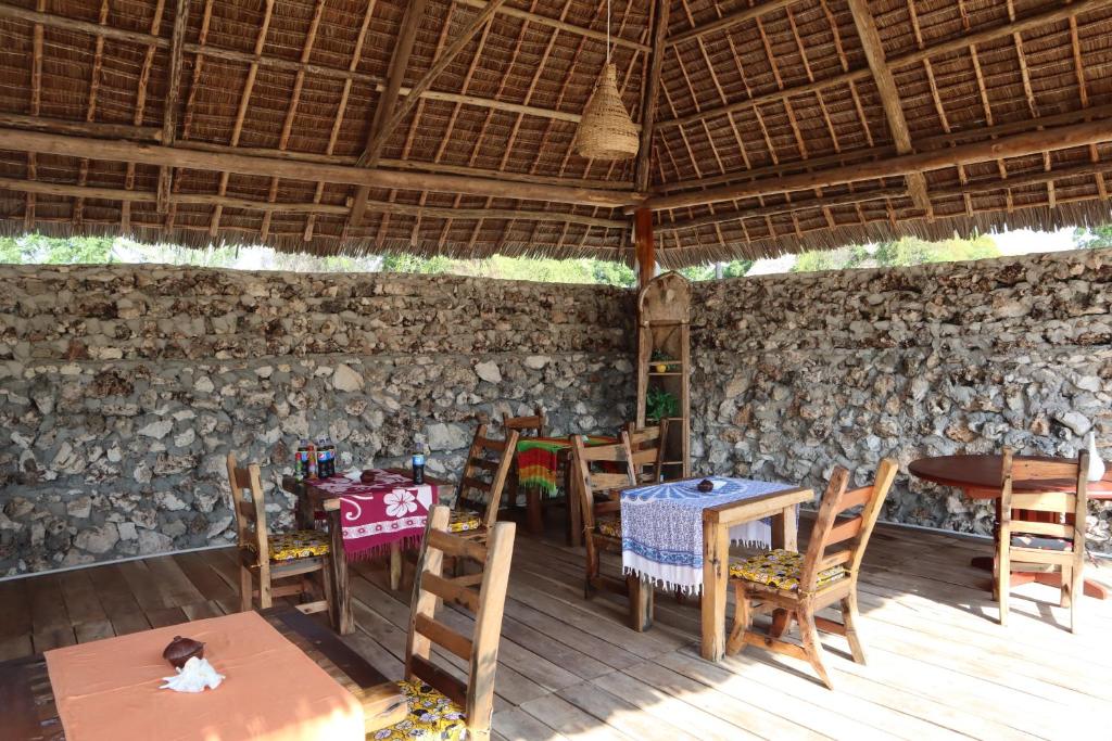 

Brindisi - Matemwe - Holiday Time Bungalows Zanzibar