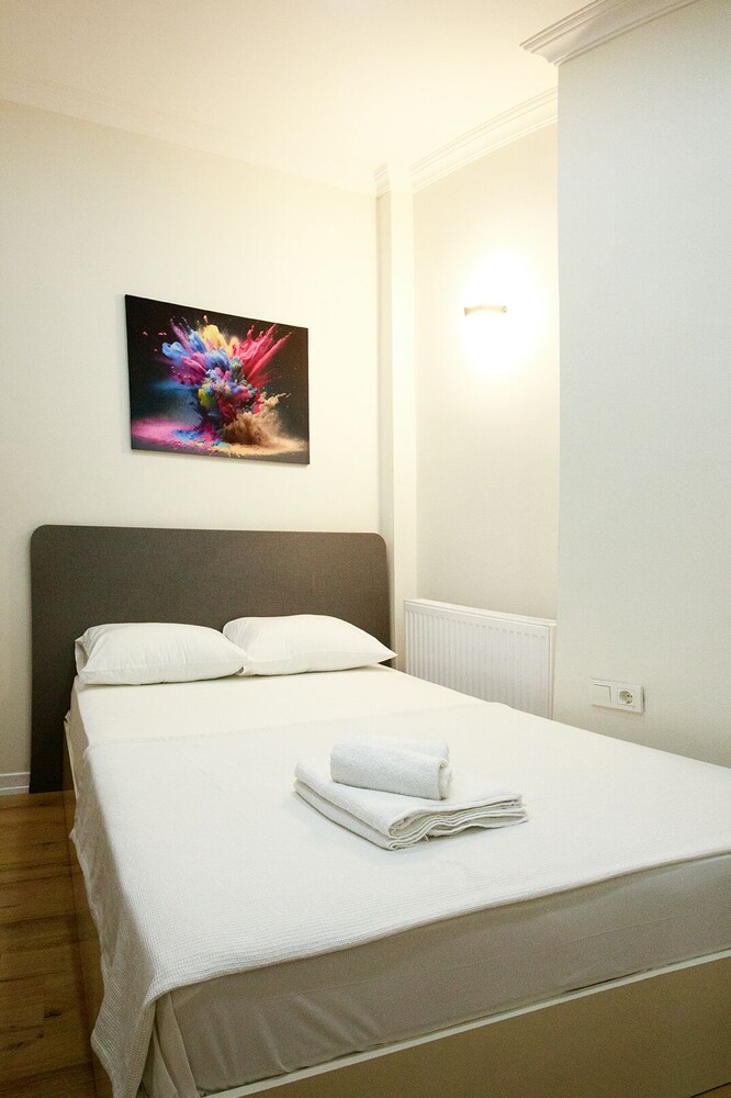 

Catania - Istanbul - Beans House Suite