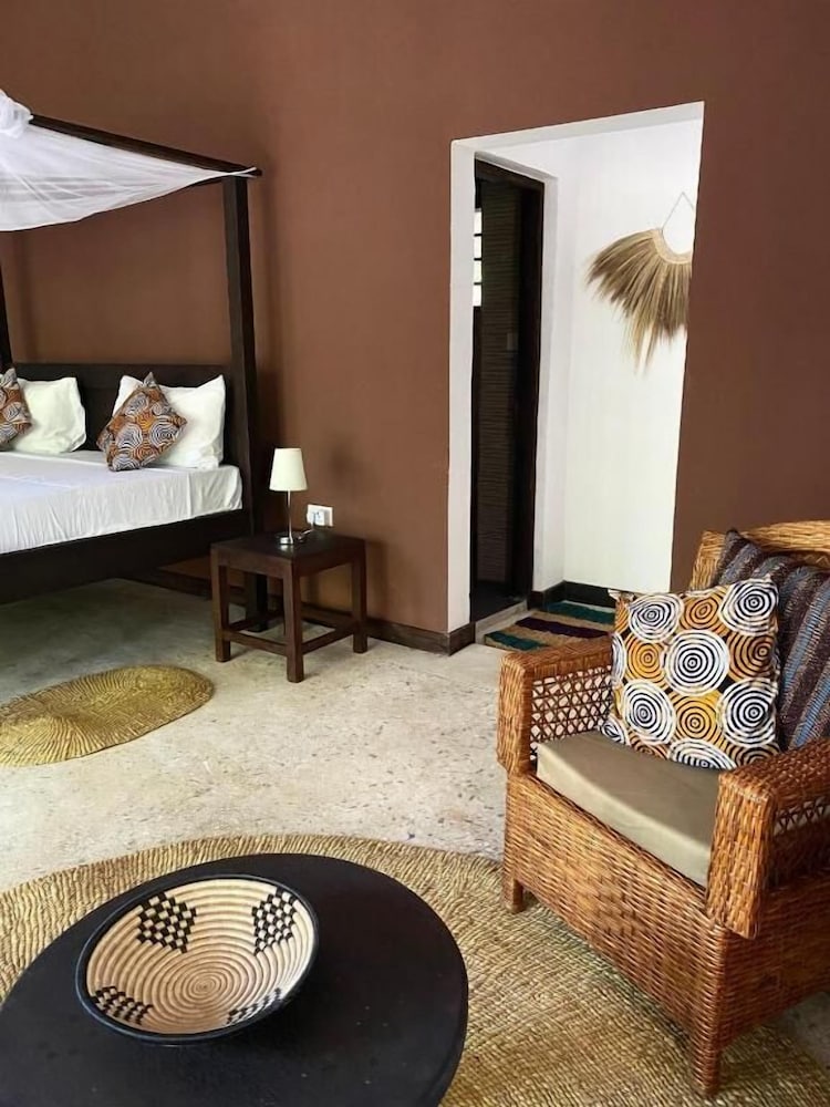 

Catania - Kizimkazi - Promised Land Lodge