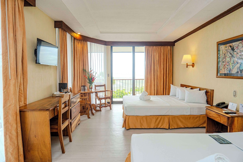

Milano - Quepos - Best Western Hotel & Casino Kamuk