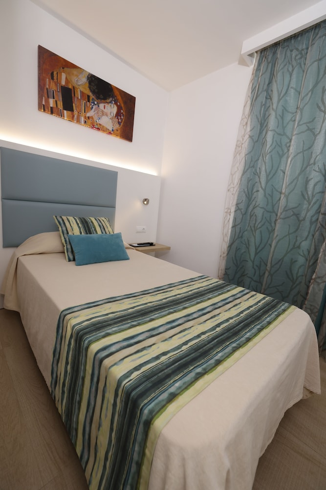 

Napoli - San José de Sa Talaia - Marvell Club Aparthotel