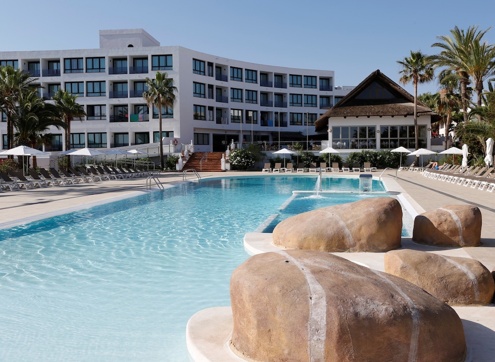 

Napoli - Bahia de Sant Antoni - Marvell Club Hotel & Apartments
