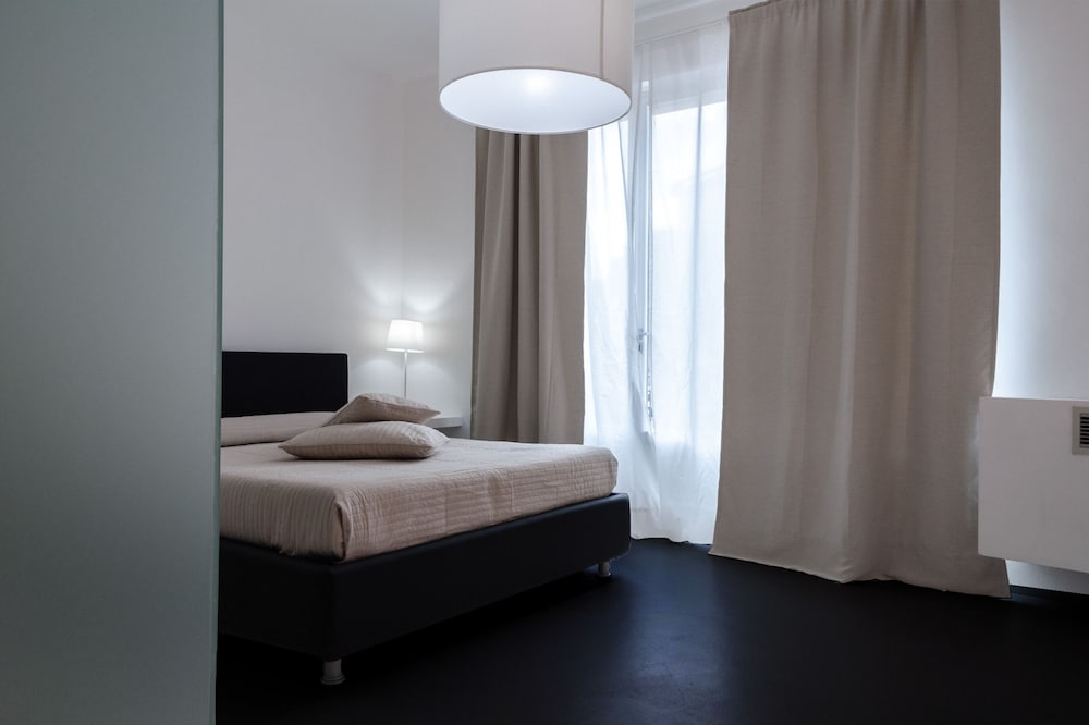 

Lamezia Terme - Siena - Vittoria Design Hotel di Luce Hotels