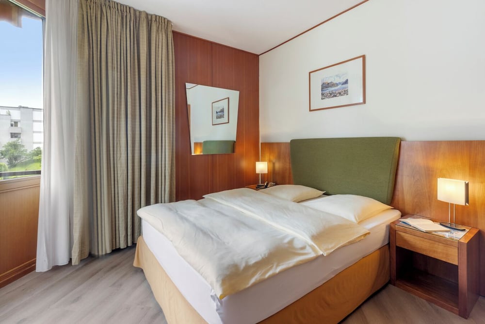 

Bologna - Lavena Ponte Tresa - Hotel Delfino Lugano