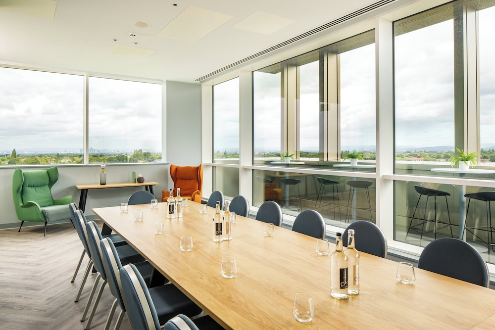 

Napoli - Manchester Airport - Holiday Inn MANCHESTER AIRPORT