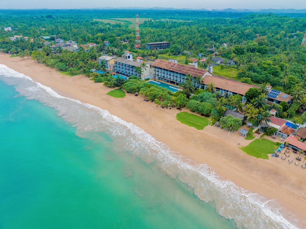 

Verona - Bentota - Temple Tree Resort & Spa