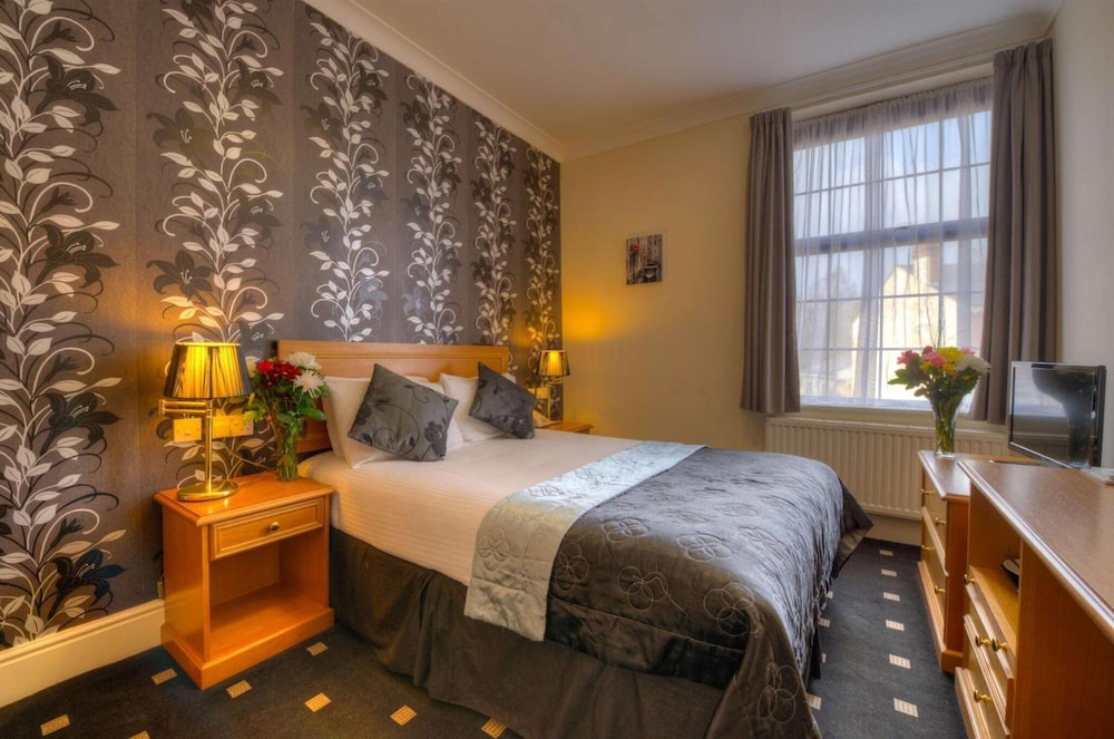 

Milano - Birmingham Airport - Bridge House Hotel