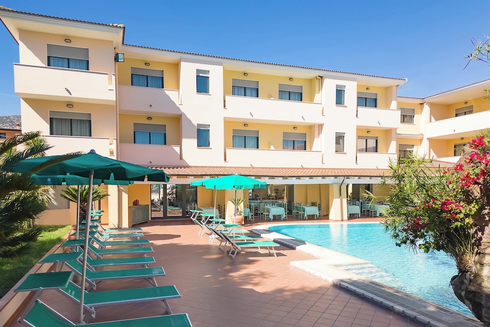 

Milano - Cala Gonone - Hotel Maria Rosaria