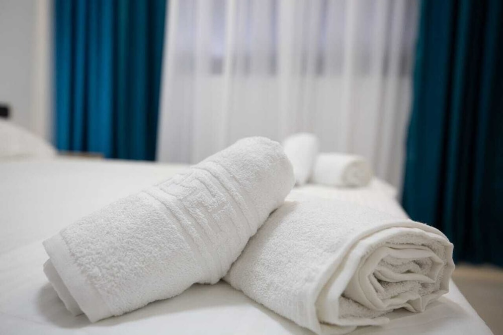 

Pescara - Tirana - Hotel Frekel