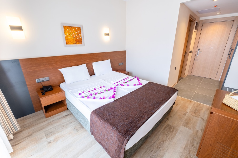 

Roma - Kemer - Viking Express Otel