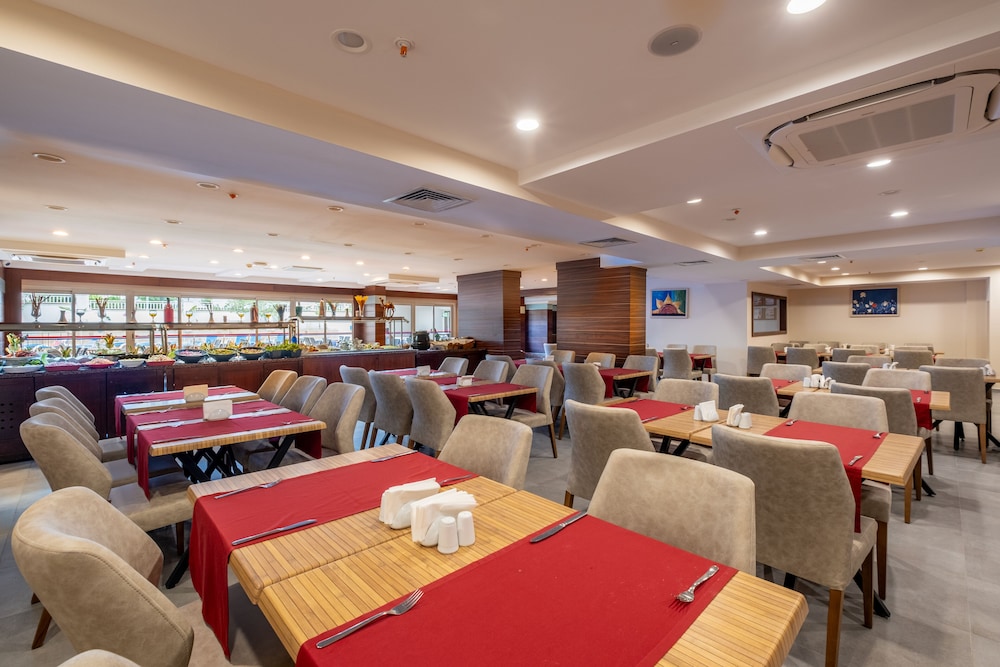 

Milano - Kemer - Viking Express Otel