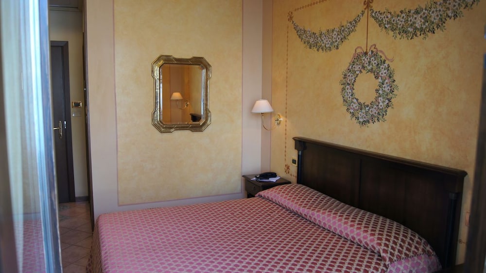 

Milano - Desenzano del Garda - Hotel Lugana Parco Al Lago