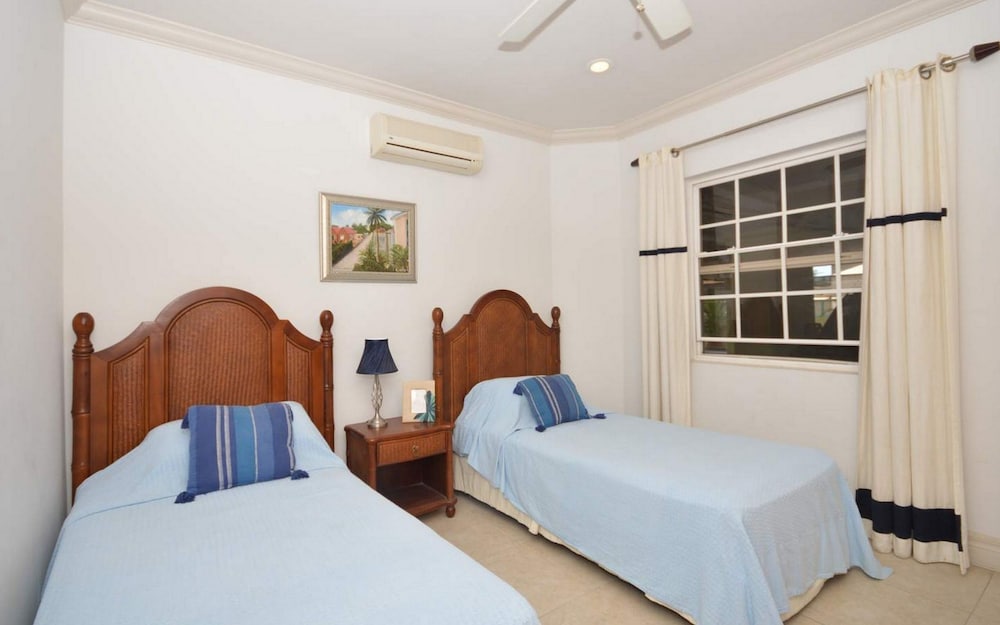 

Roma - Speightstown - White Sands G4