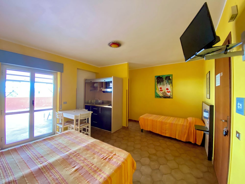 

Milano - Tropea - Residence Hotel Felix