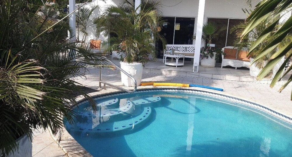 

Milano - Palm Beach - First Day Hotel on Aruba