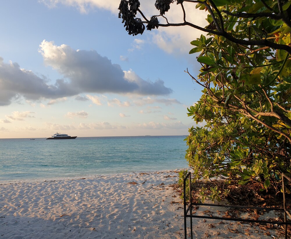

Roma - Machchafushi - Dhigurah Tourist Hotel