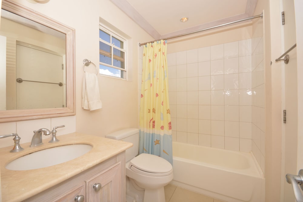 

Roma - Speightstown - White Sands G6