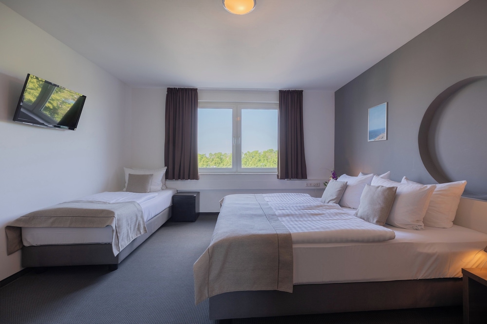 

Milano - Lipsia - Hotel Aviva