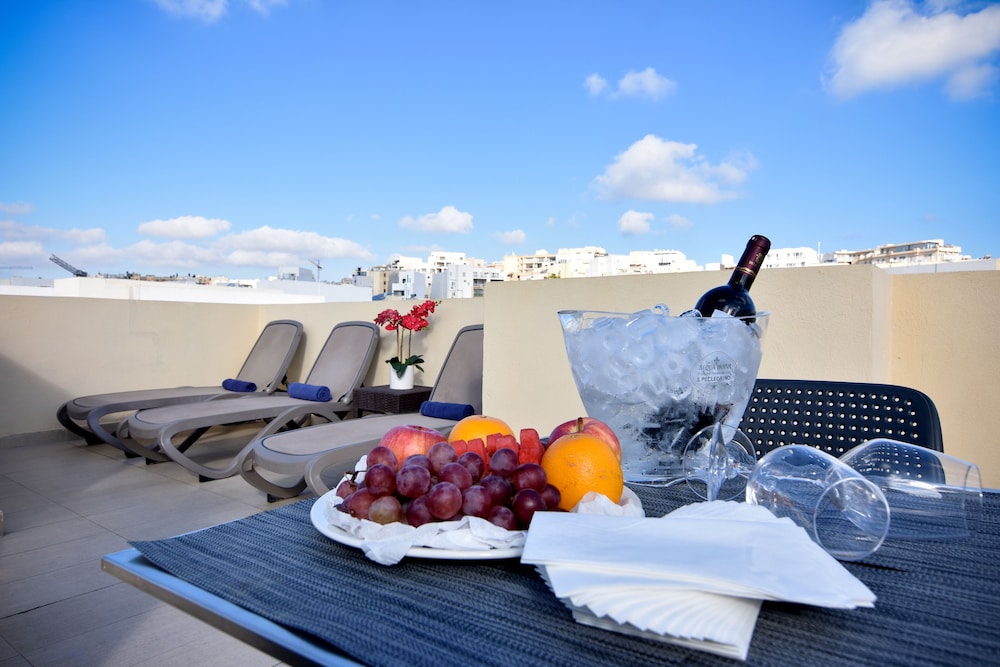 

Catania - Il-Gżira - Blubay Apartments by ST Hotels