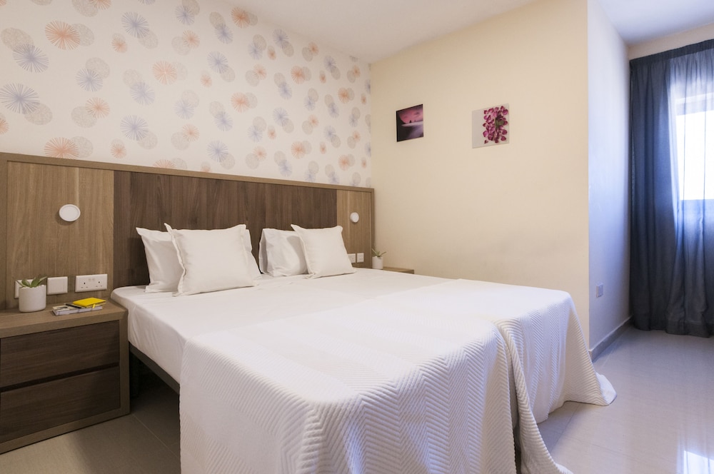 

Catania - Il-Gżira - Blubay Apartments by ST Hotels
