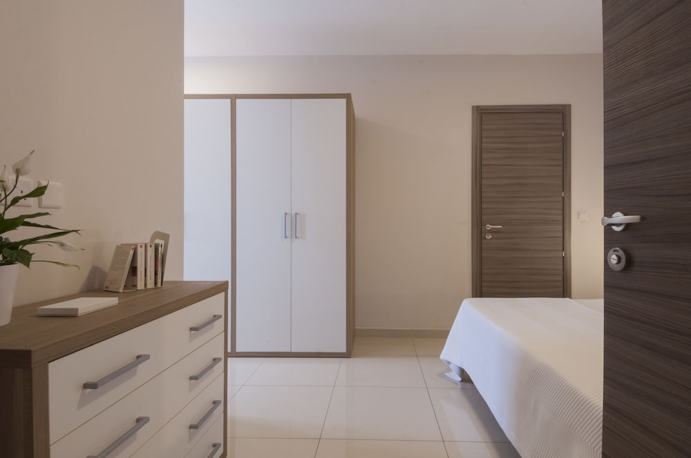 

Catania - Il-Gżira - Blubay Apartments by ST Hotels