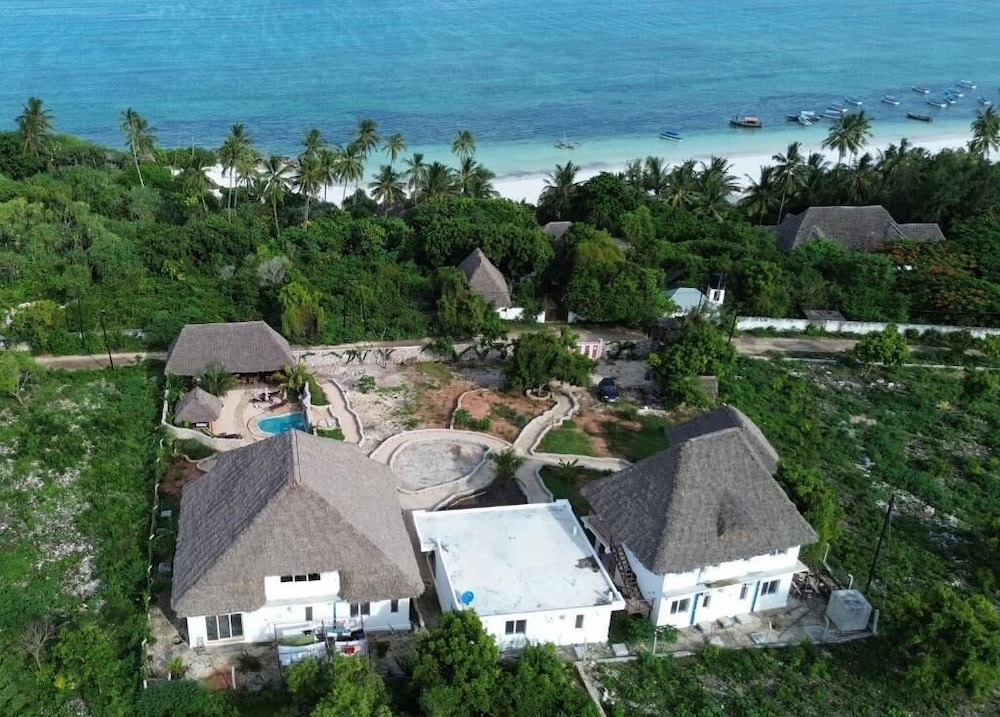 

Bari - Matemwe - Holiday Time Bungalows Zanzibar